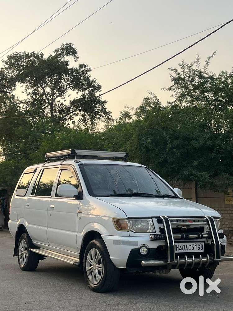 Chevrolet Tavera Neo 3 10 Seats Bsiv, 2014, Diesel
