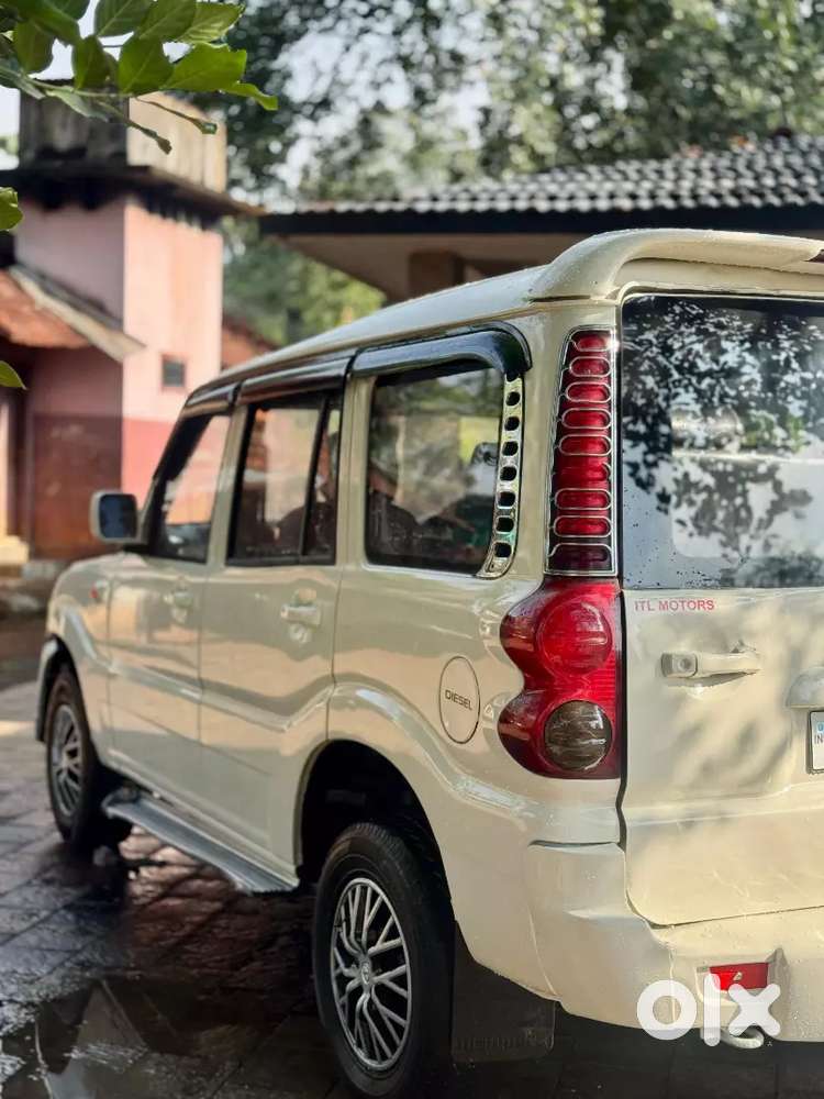 Mahindra Scorpio 2012