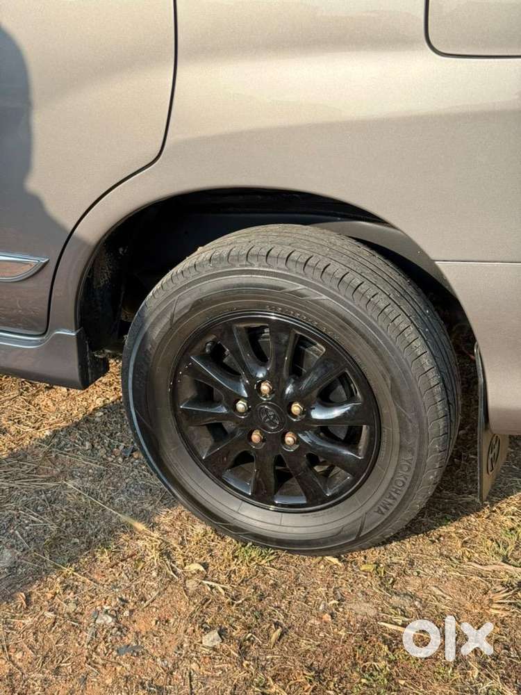 Toyota Innova 2.5 G  Showroom Condition  Kl24  Fully Loaded