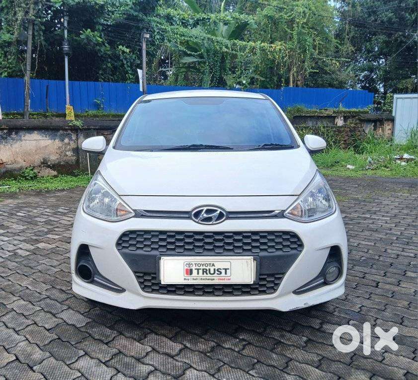 Hyundai Grand I10 Sportz(o) 1.2 Mt, 2017, Petrol