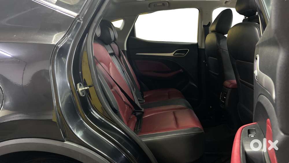 Mg Astor 1.3 Savvy Turbo At S Red, 2023, Petrol