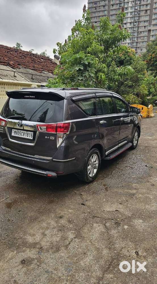 Toyota Innova Crysta 2.4 V 7 Str, 2016, Diesel