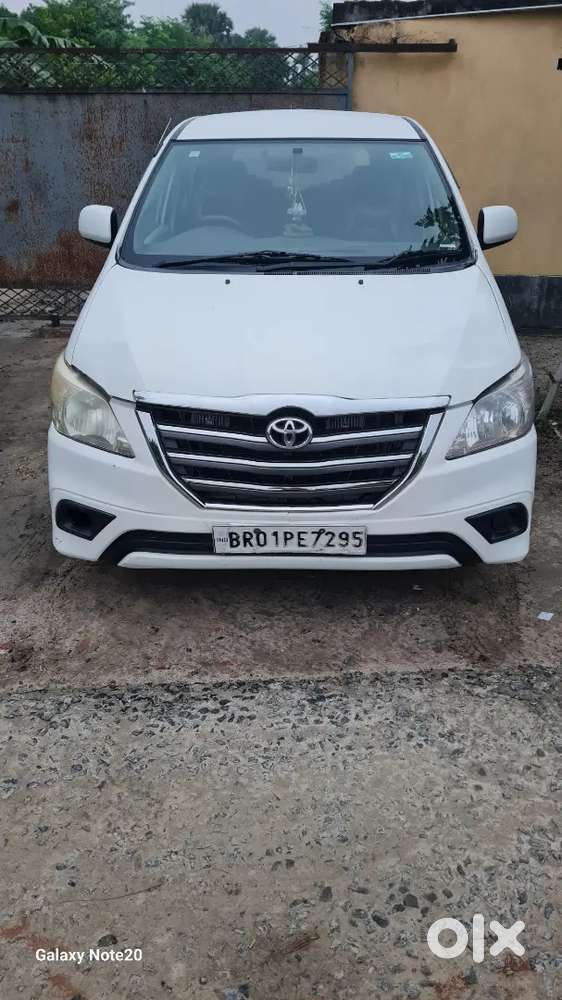 Toyota Innova 2.5 G 2014