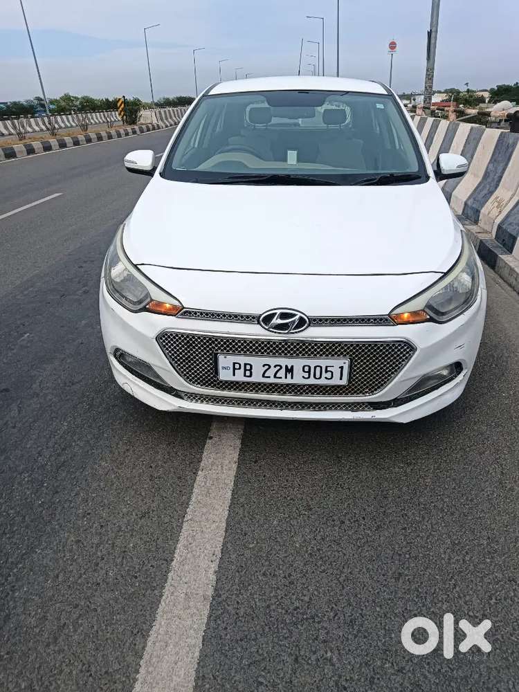 Hyundai I20 Active 2015 Diesel 90000 Km Driven