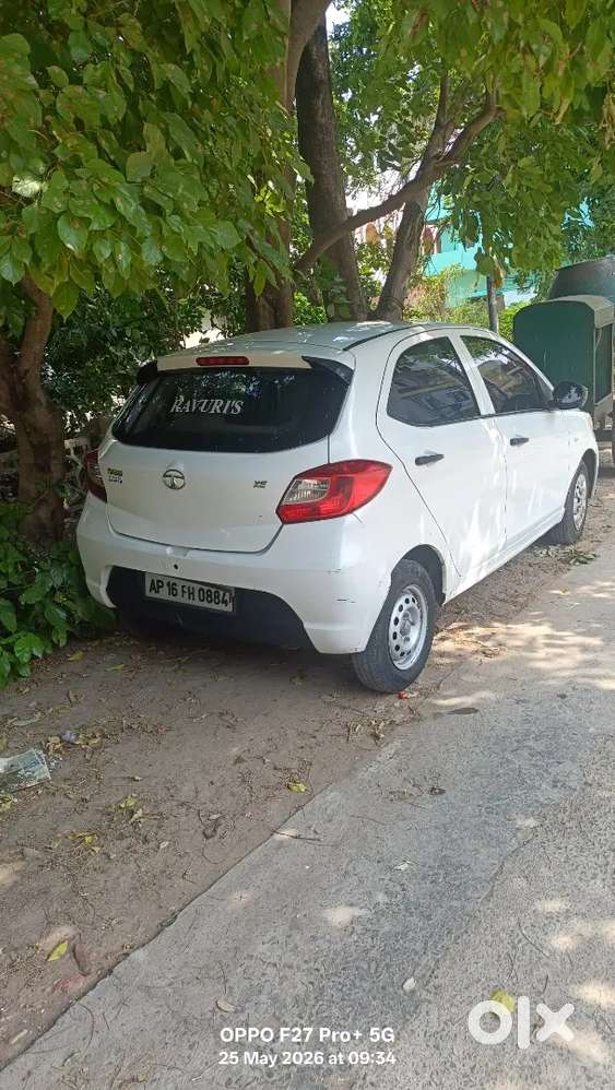 Tata Tiago Xe 2018
