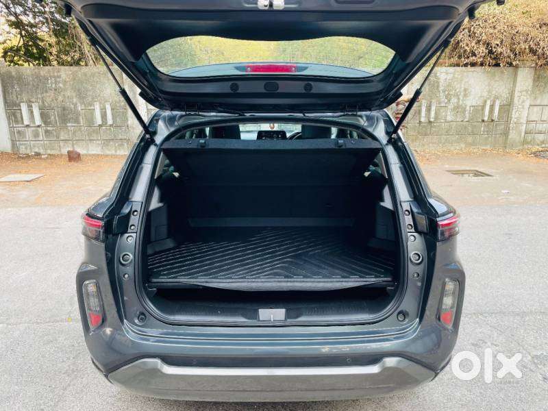 Maruti Suzuki Grand Vitara 1.5 Zeta Plus Dual Tone Intelligent Hybri..