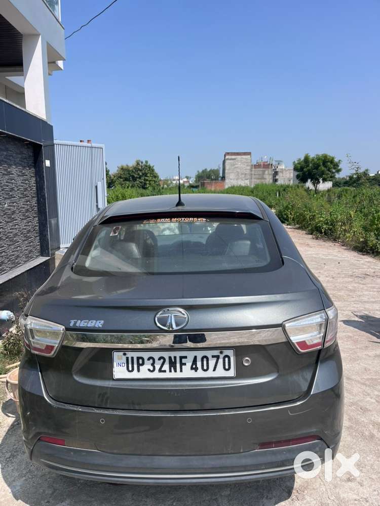 Dr Ki Car Hai Ekdam New Jaisi Feeling Aayegi