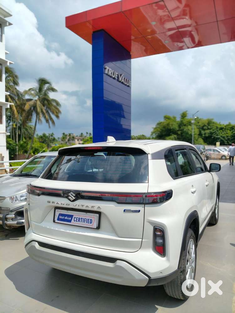 Maruti Suzuki Grand Vitara 1.5 Delta Smart Hybrid At, 2023, Petrol