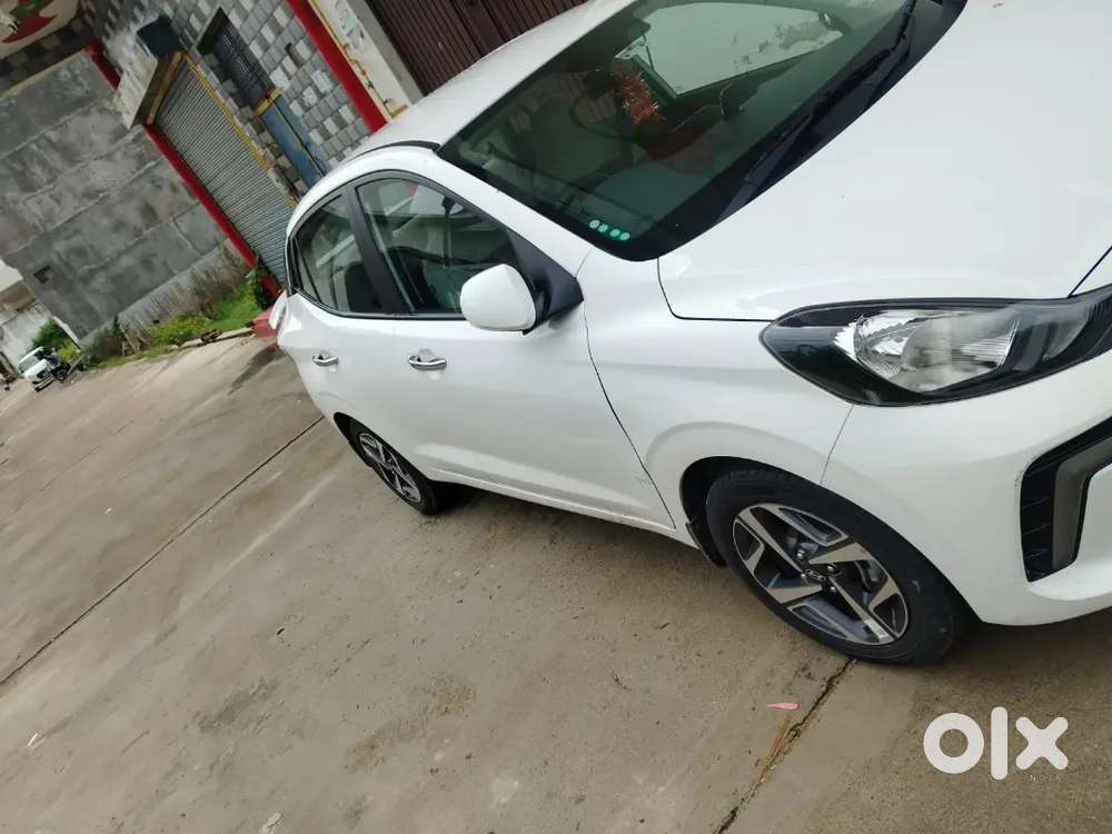 Hyundai Aura Sx Petrol 2025