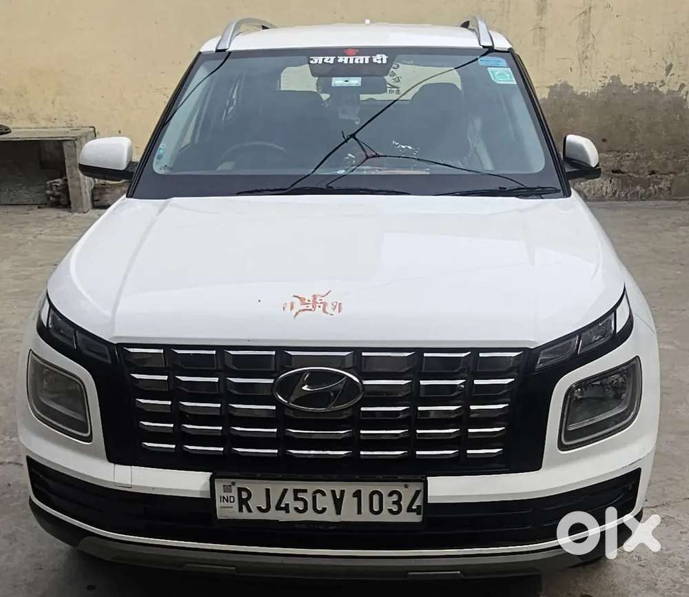 Hyundai Venue 2022 Petrol Good Condition