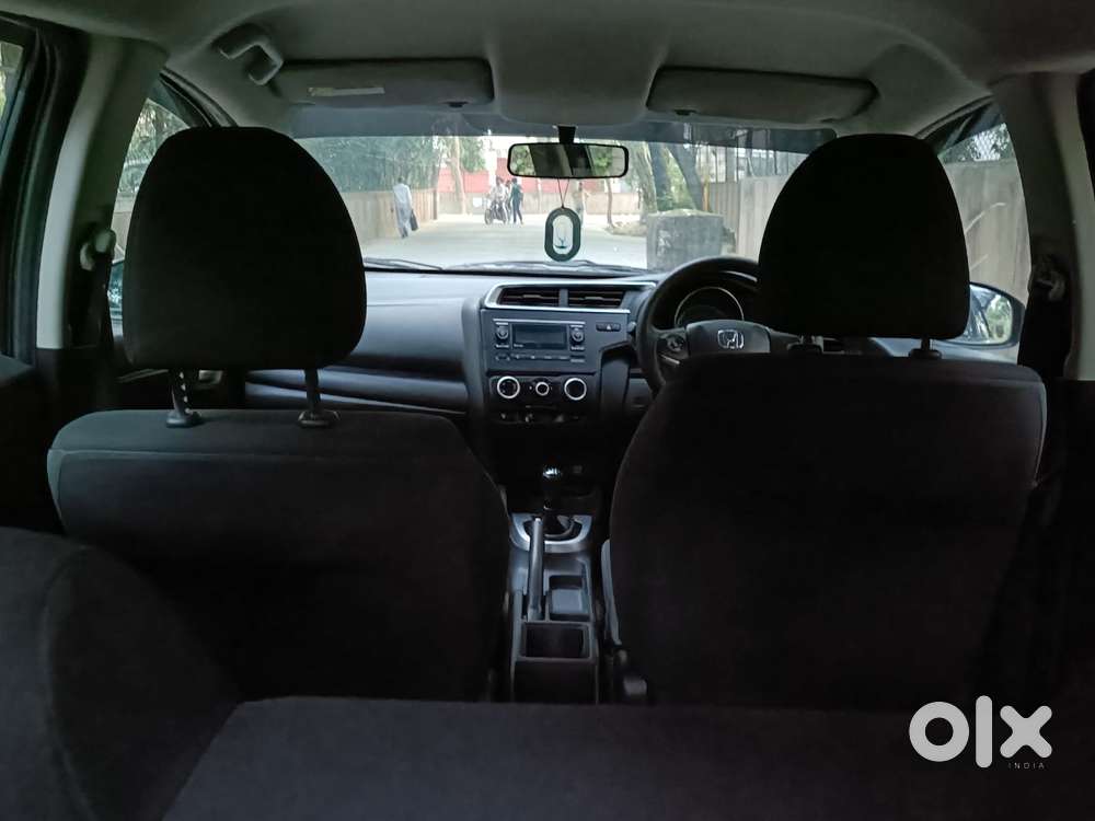 Honda Br-v 1.5 S I-vtec Mt, 2018, Cng & Hybrids