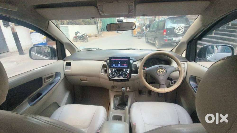Toyota Innova 2.5 G (diesel) 7 Seater, 2011, Diesel