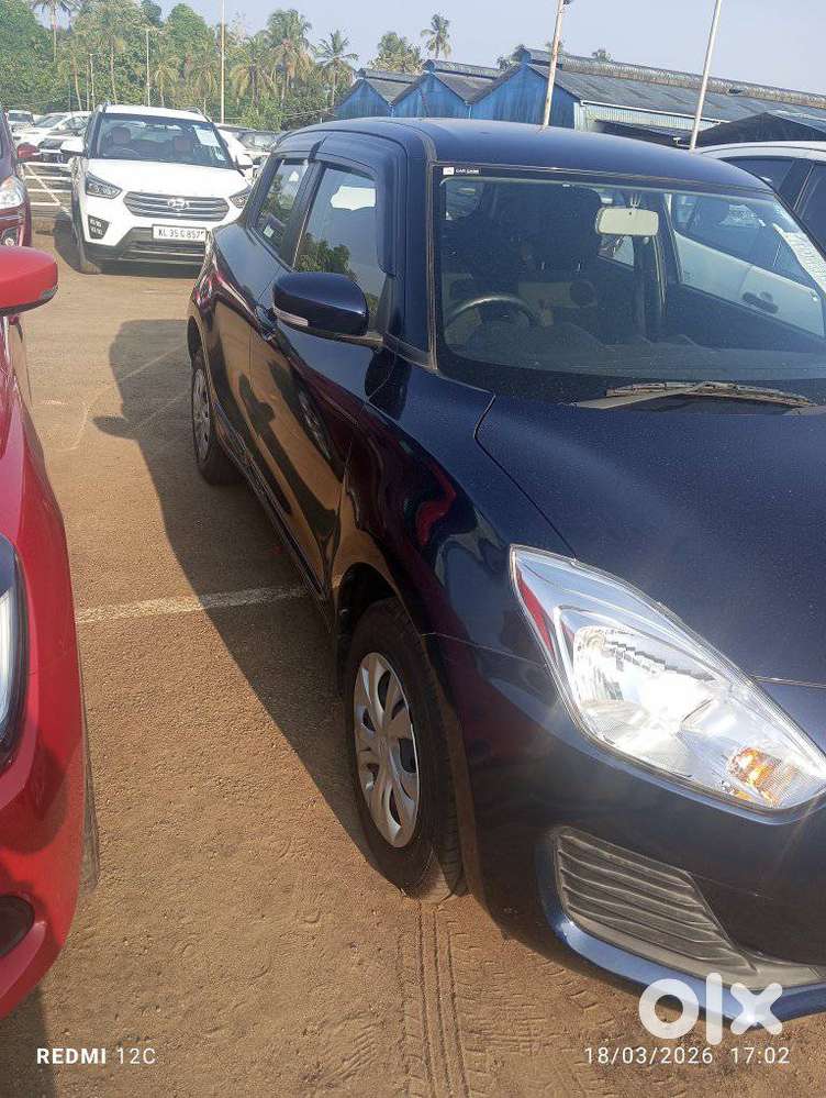 Maruti Suzuki Swift Vxi + Manual, 2023, Petrol