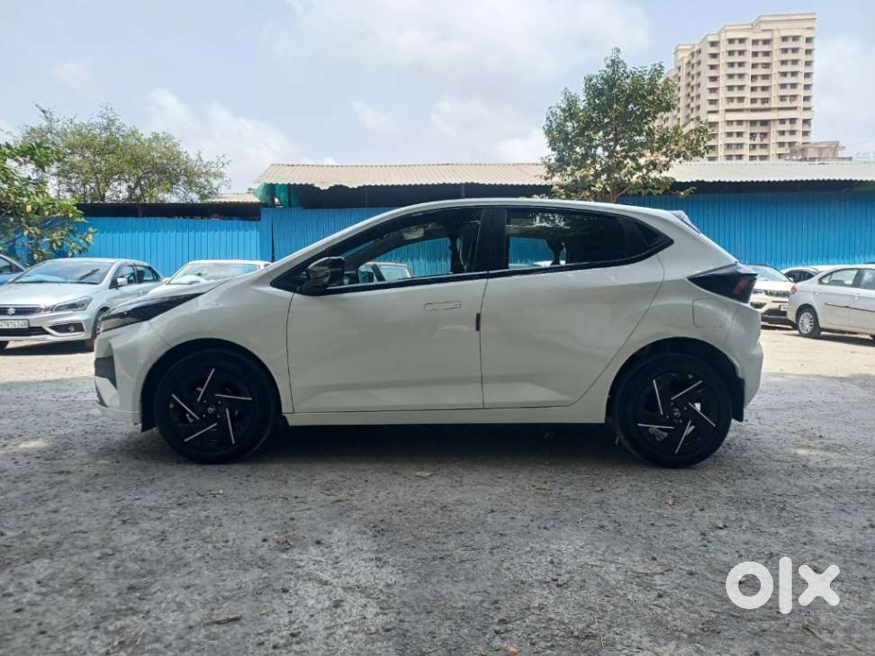 Tata Altroz Xm Plus (s) Icng, 2025, Petrol