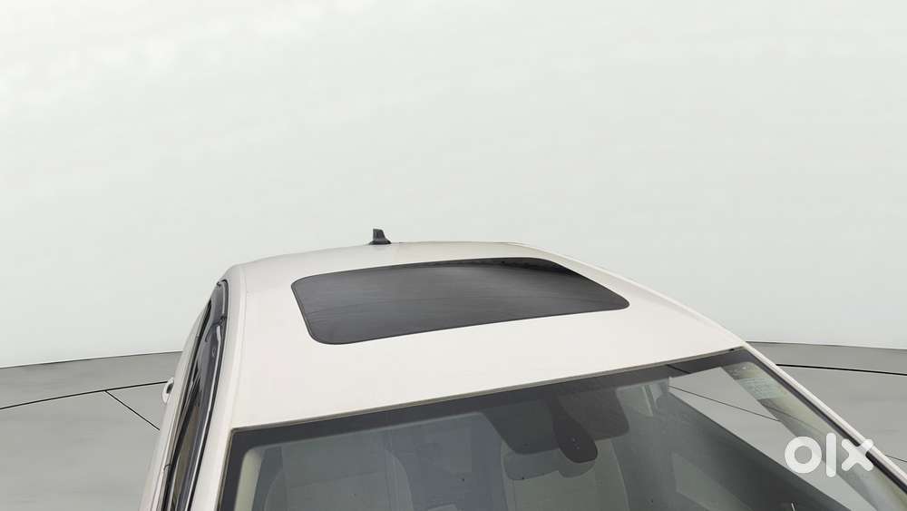 Skoda Slavia Style 1.0l Tsi Mt, 2024, Petrol