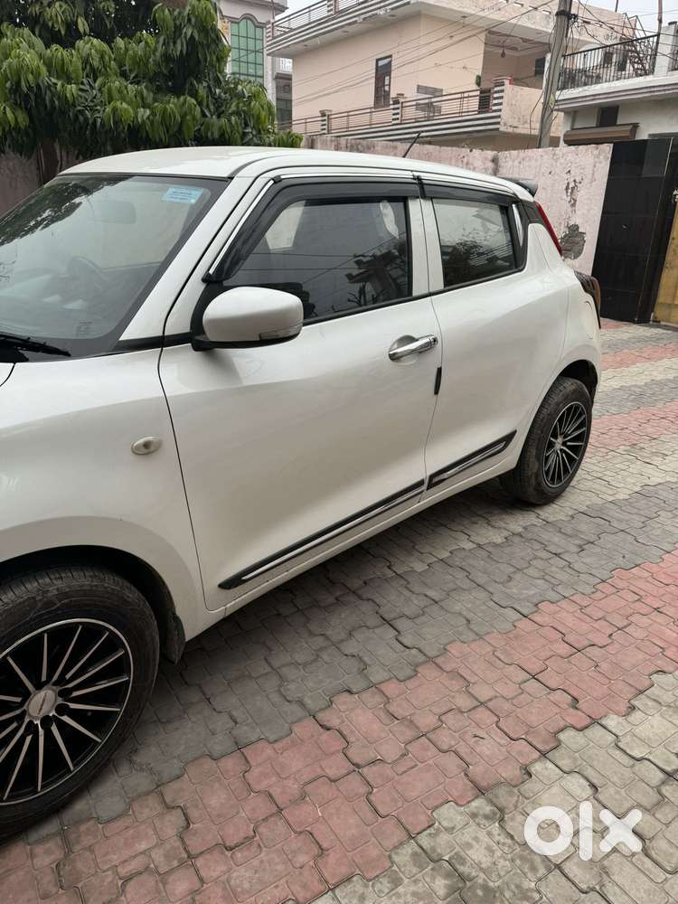 Maruti Suzuki Swift Lxi Option, 2021, Petrol