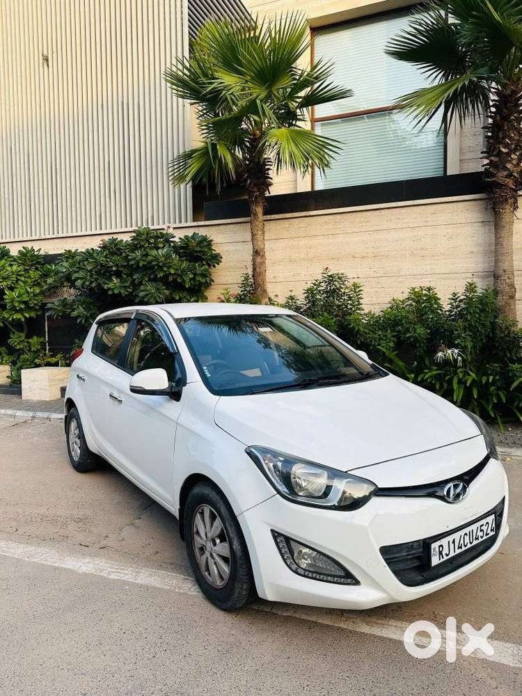 Hyundai I20 Sportz 1.4 Crdi 6 Speed Bs-iv, 2013, Diesel