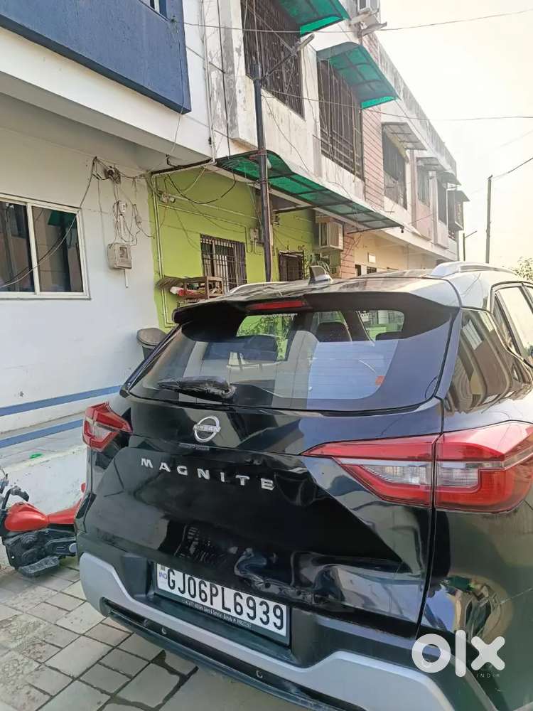2023 Nissan Magnite Xv Top  Cng  Excellent Condition  Single Owner