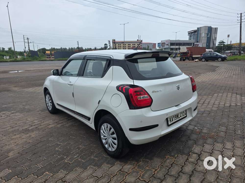 Maruti Suzuki Swift Vxi Optional, 2021, Petrol