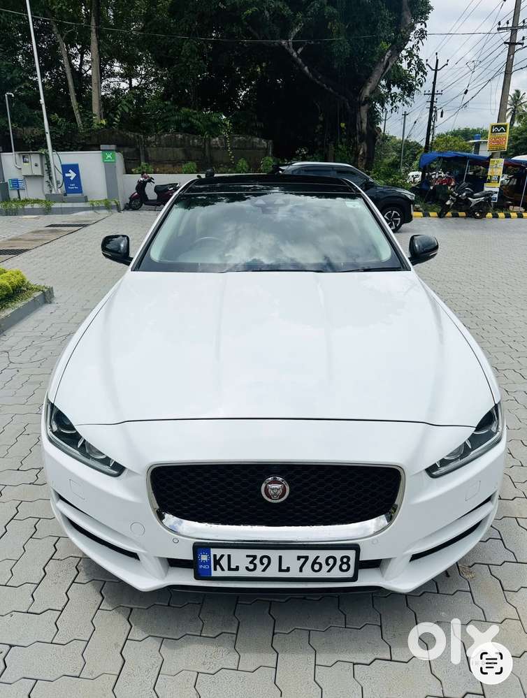 Jaguar Xe Portfolio, 2017, Diesel