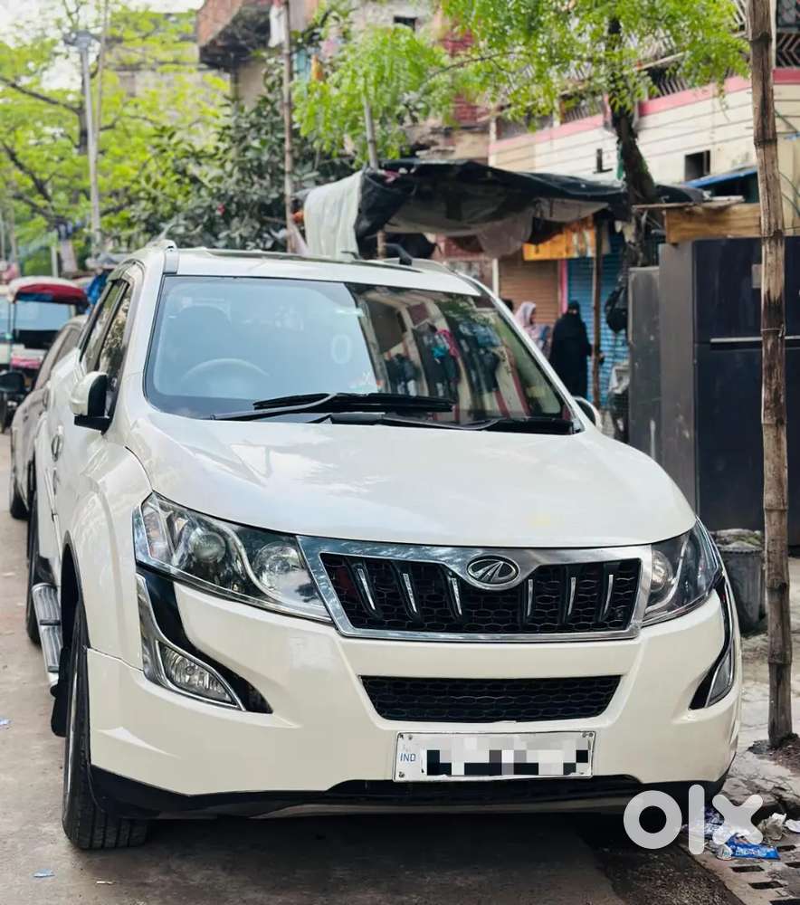 Very Good Condition Car Xuv. W10 Sunroof