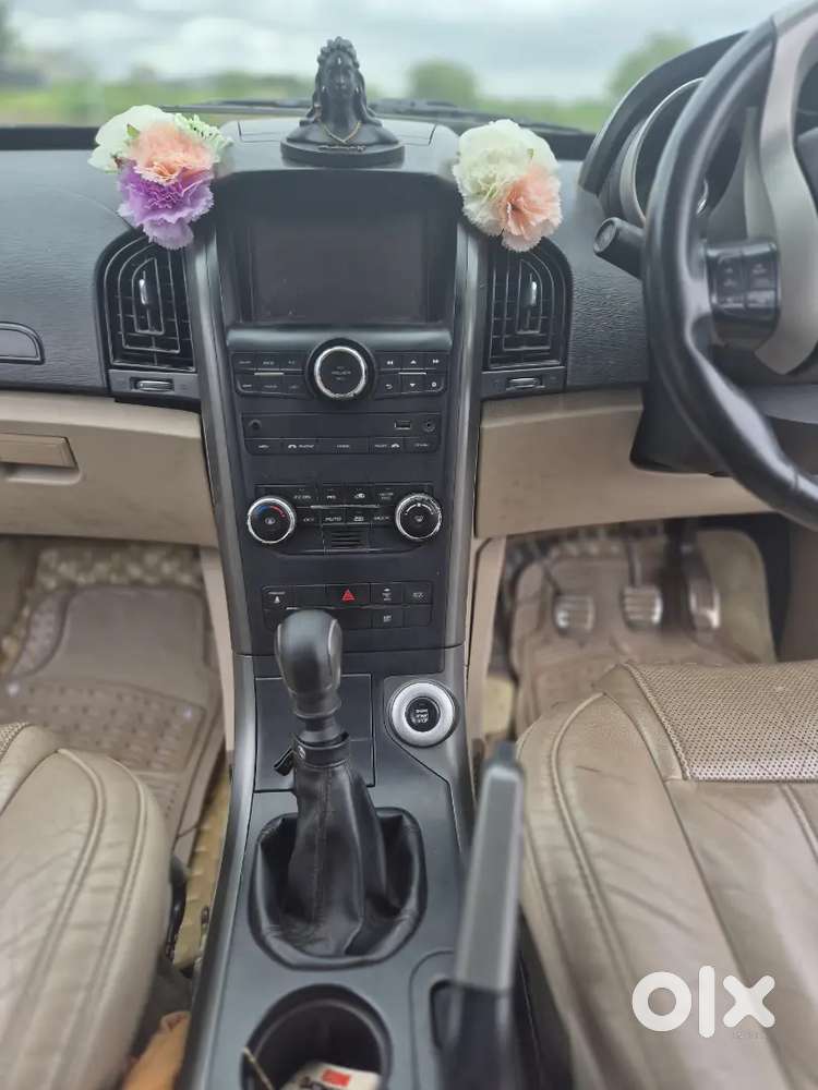 Mahindra Xuv500 W10 (top-end) – 2016  Excellent Condition  Immediate
