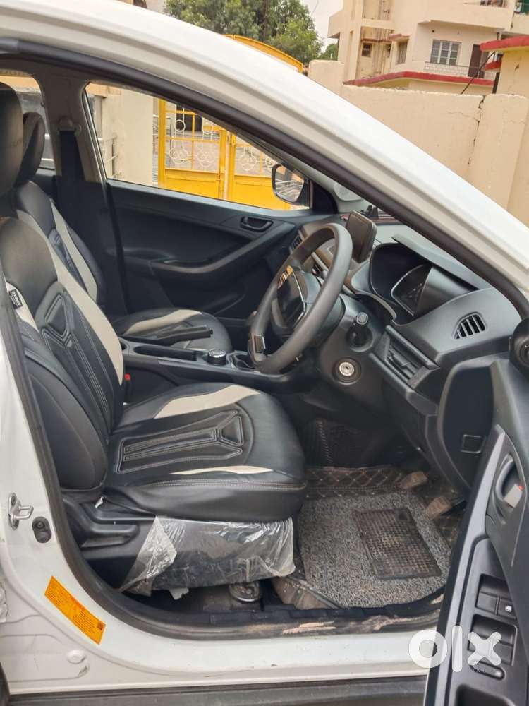 Tata Nexon 1.5 Revotorq Xz Plus Dual Tone, 2025, Diesel