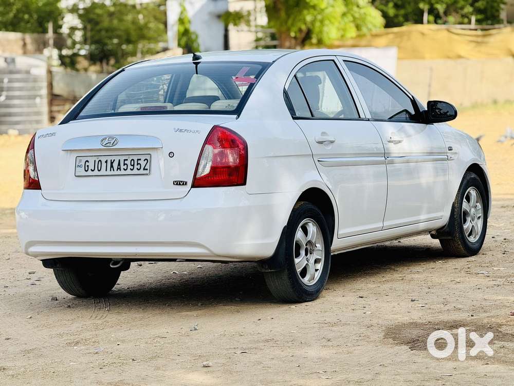 Hyundai Verna Vtvt 1.6 Sx, 2009, Petrol