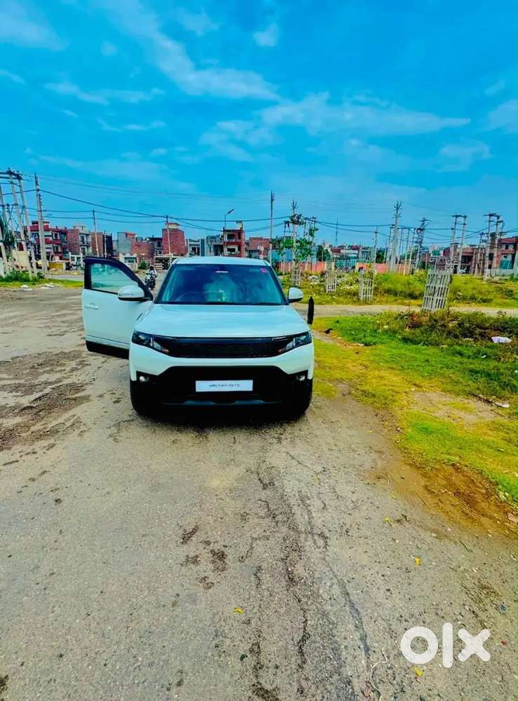 Maruti Suzuki Brezza 2026 Lxi