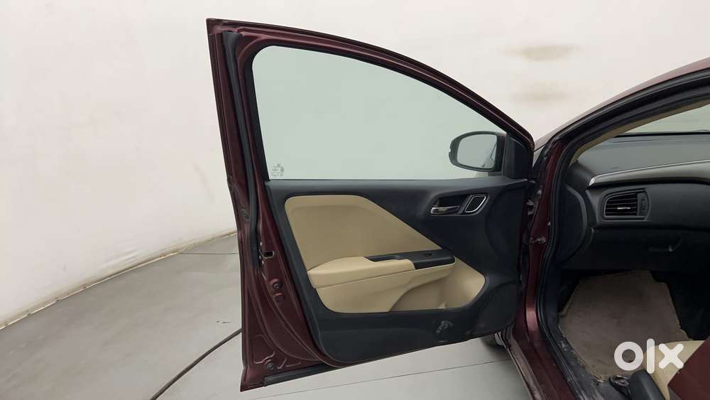 Honda City I-vtec V, 2017, Petrol