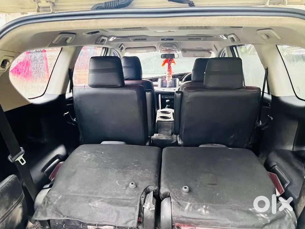 Toyota Innova Crysta 2018 Diesel Well Maintained