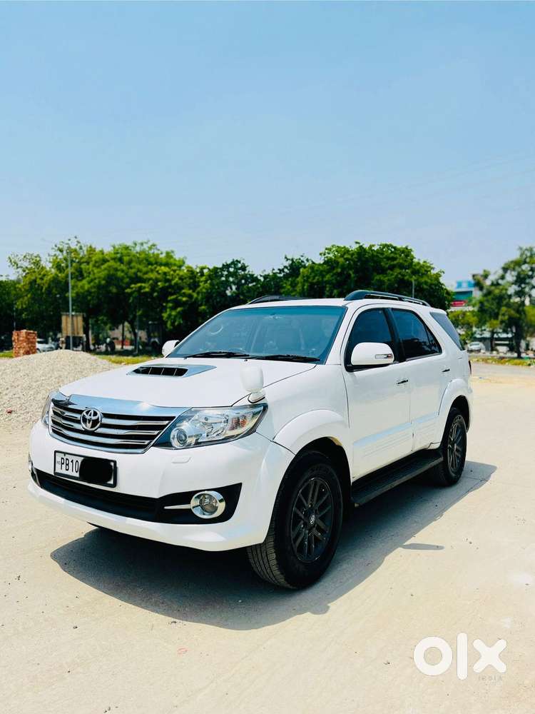 Toyota Fortuner 3.0 4x2 Automatic, 2012, Diesel