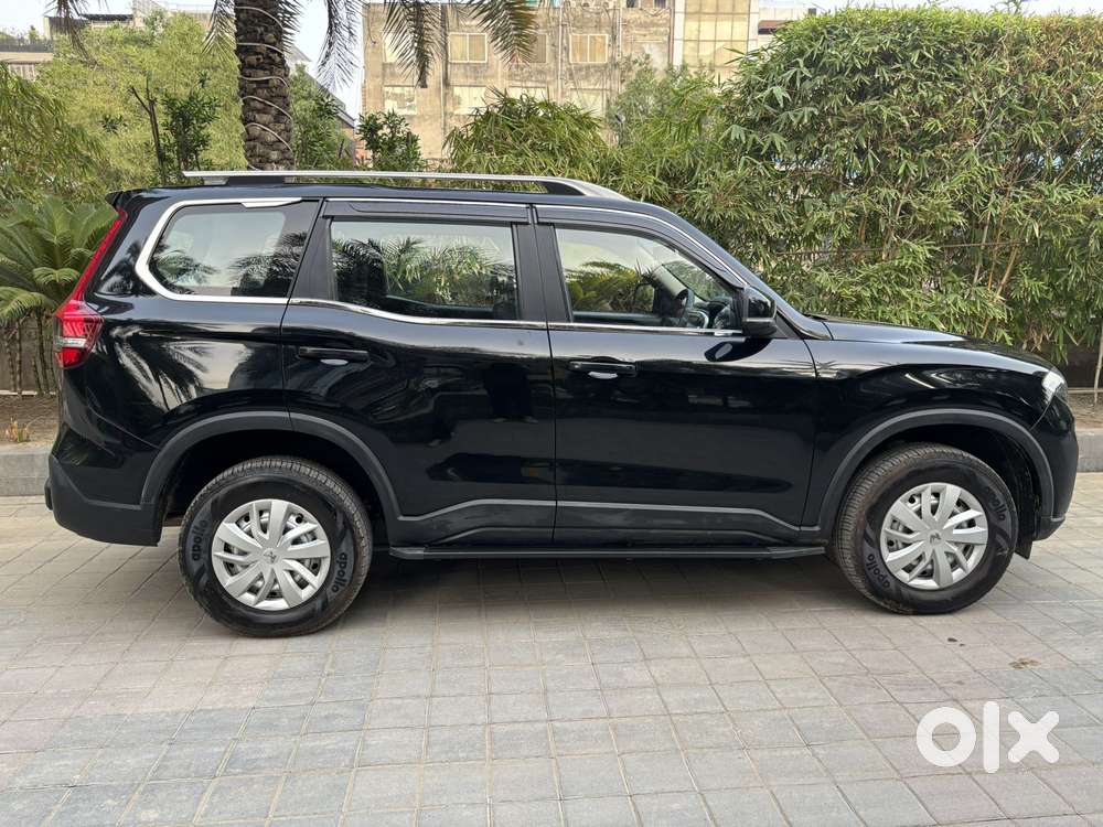 Mahindra Scorpio N Z2 Petrol Mt 7 Str, 2025, Petrol
