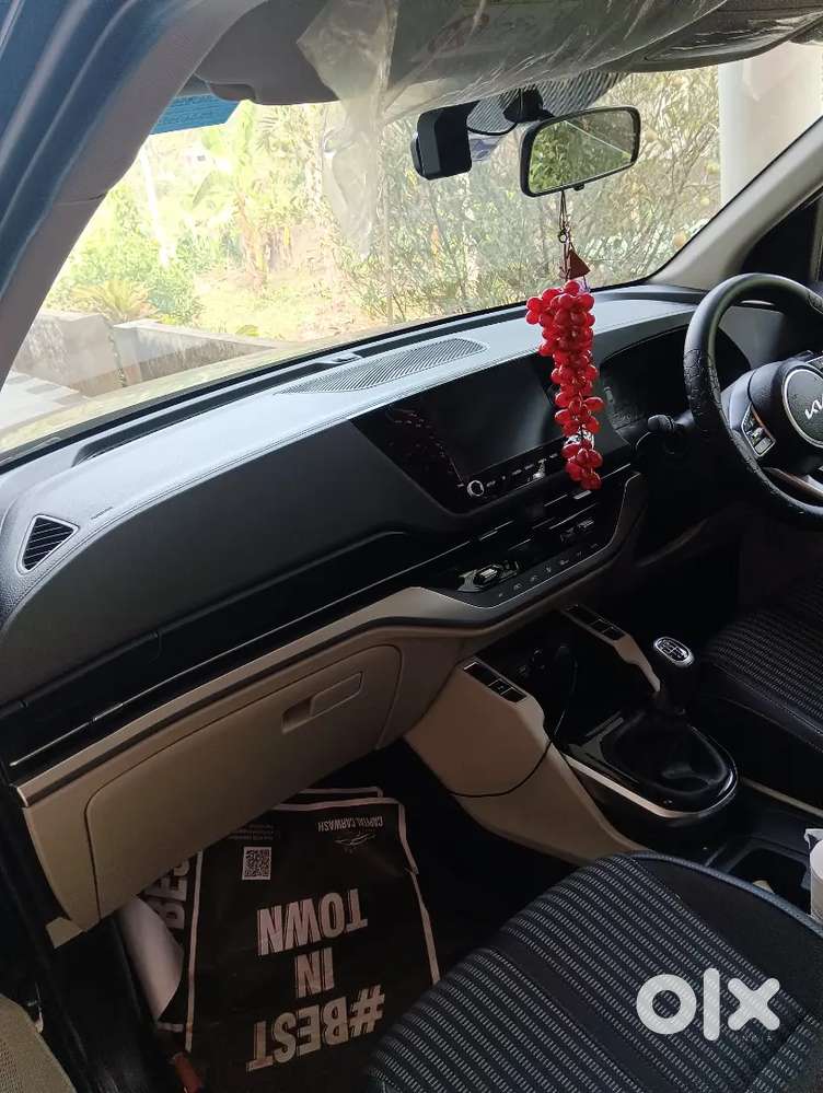 Kia Carens 2023 Petrol Good Condition