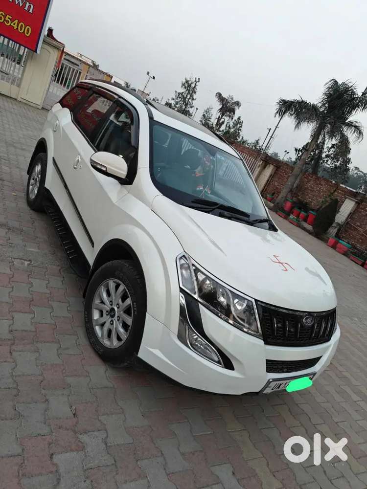 Mahindra Xuv500 2017 W10
