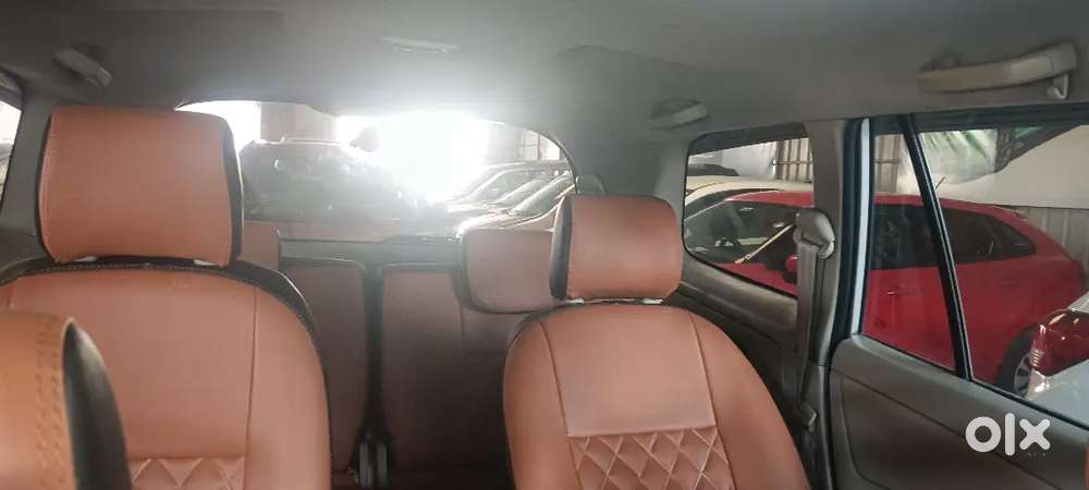 Toyota Innova 2011