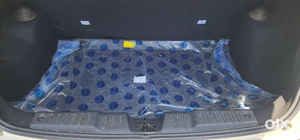 Tata Altroz 1.2 Xe, 2023, Petrol