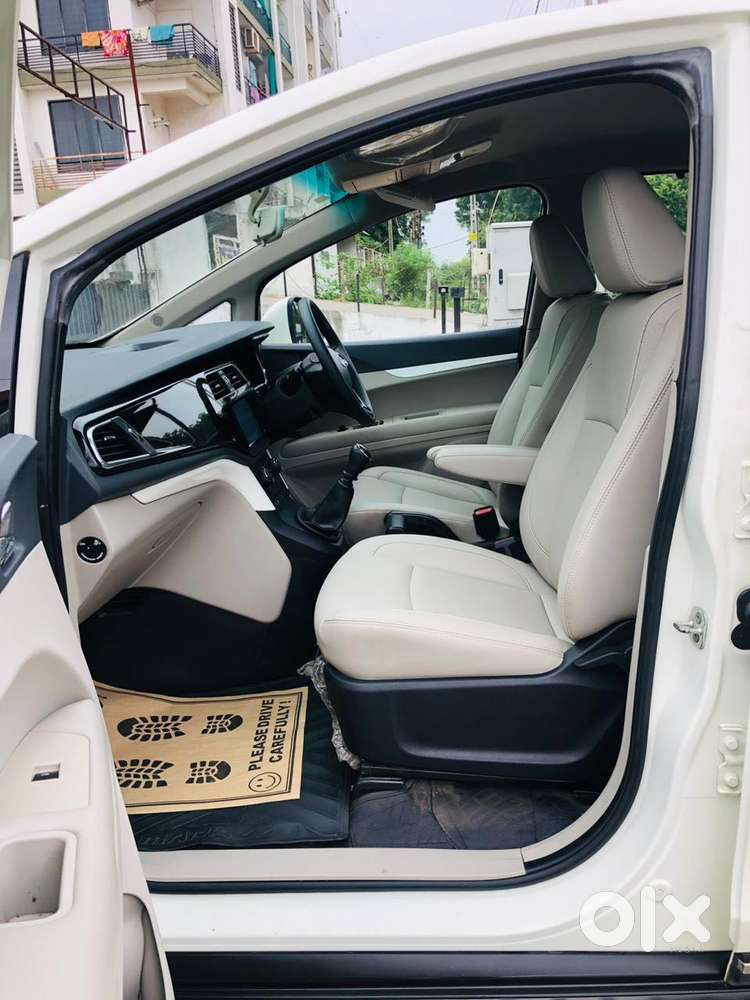 Mahindra Marazzo M8 8str, 2020, Diesel