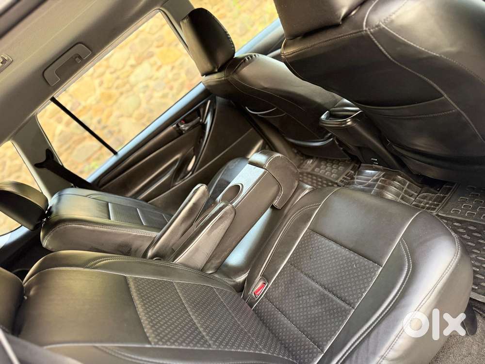 Toyota Innova Crysta 2.8 Gx At 8s, 2018, Diesel