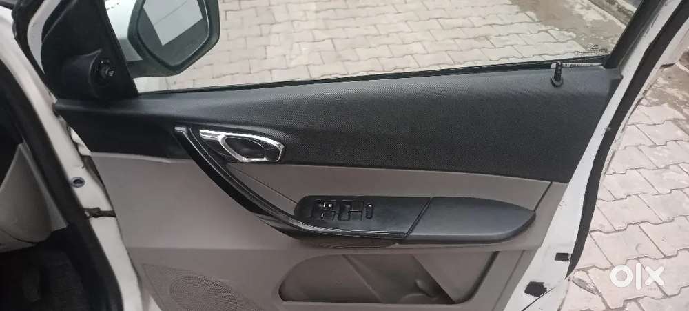Tata Tiago Revotorq 2018 Xz Top Model