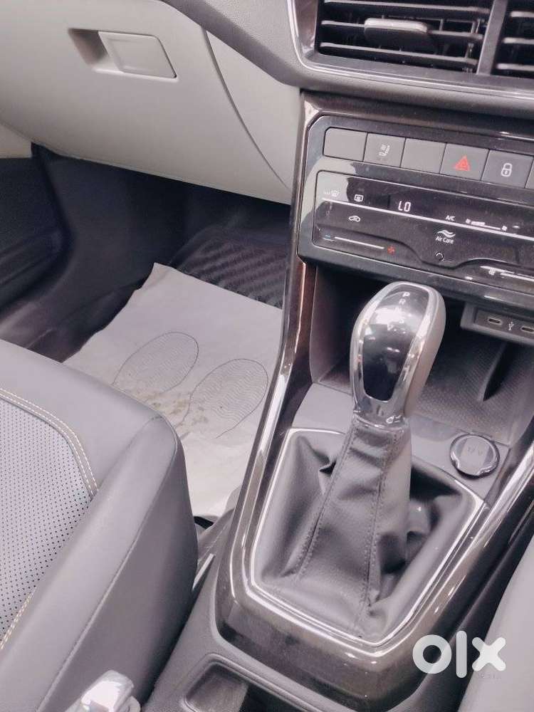 Skoda Kushaq 1.0 Tsi Style At, 2024, Petrol