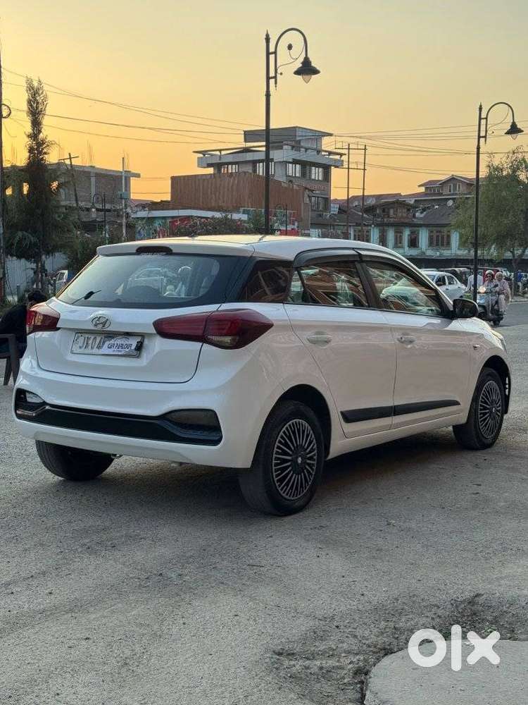 Hyundai I20 Era 1.4 Crdi 6 Speed Bs-iv, 2018, Diesel