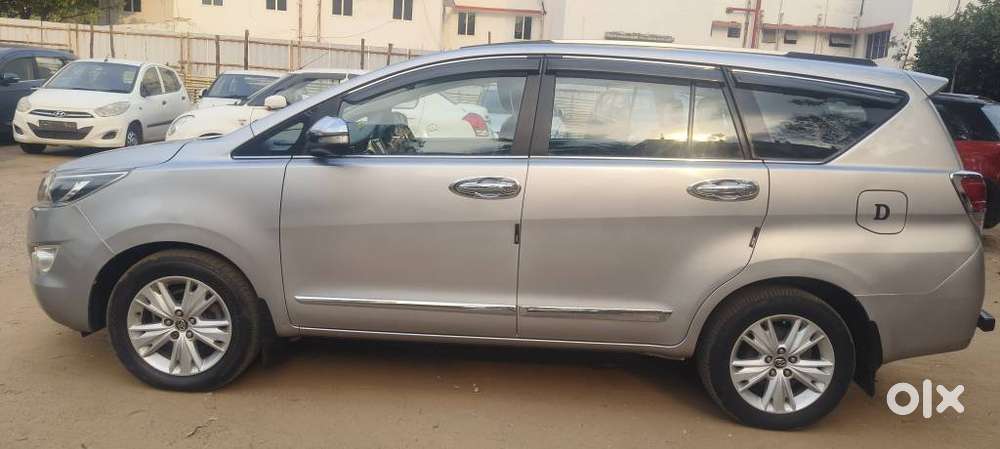 Toyota Innova Crysta 2.5z, 2017, Diesel