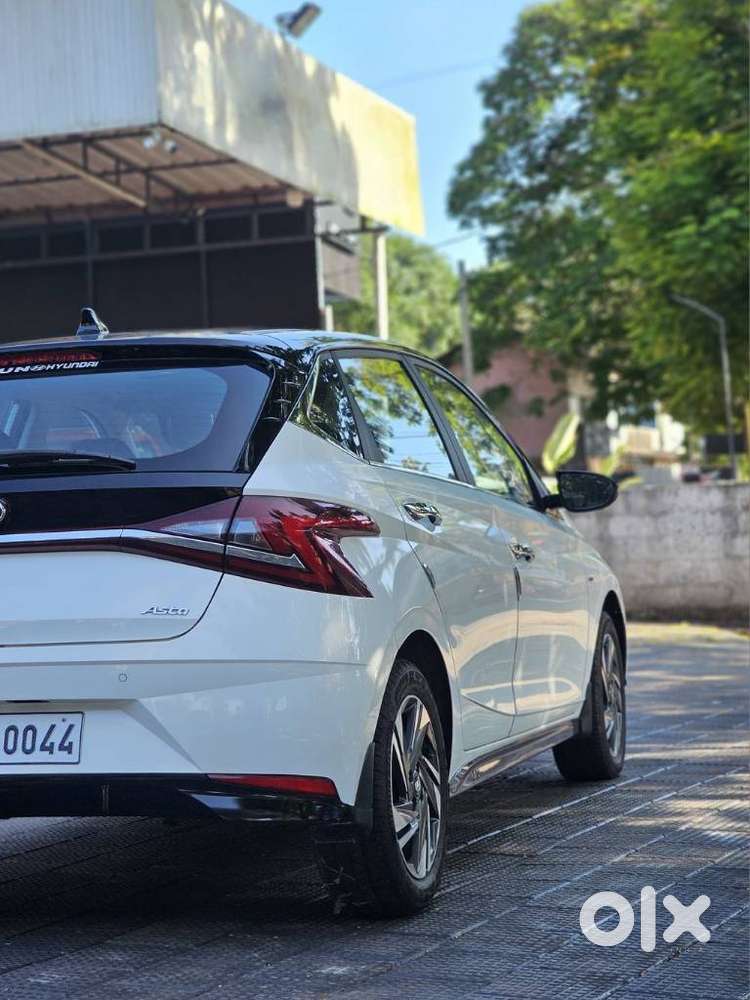 Hyundai New I20 1.2 Asta (o) Ivt, 2022, Petrol