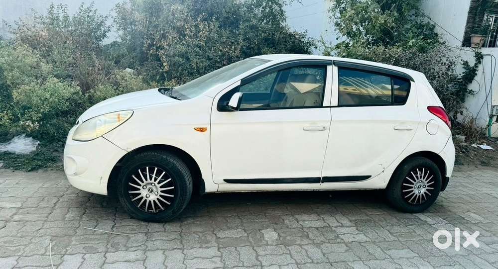 Hyundai I20 Petrol Manual 2009
