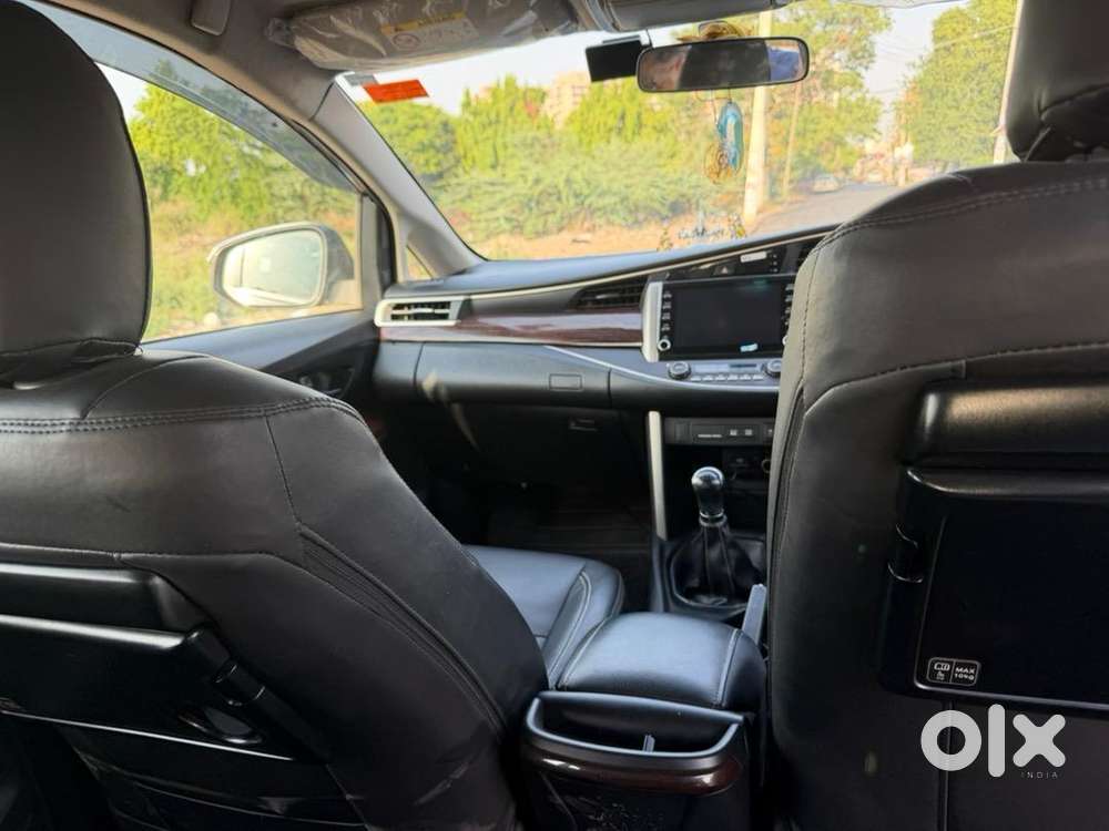 Toyota Innova Crysta 2022 Diesel Well Maintained