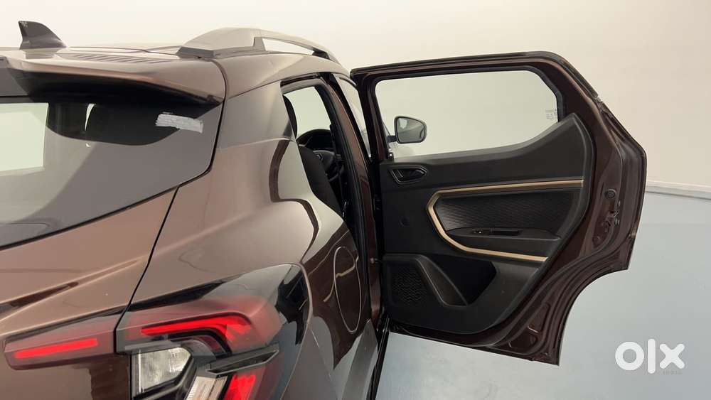 Renault Kiger Rxt, 2022, Petrol