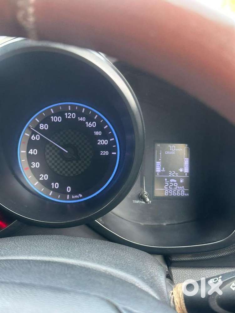 Hyundai Venue  2020 Petrol Well Maintained