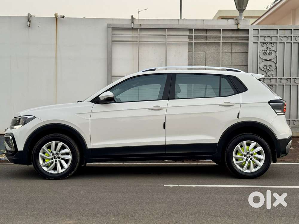 Volkswagen Taigun 1.0 Tsi Highline At, 2022, Petrol