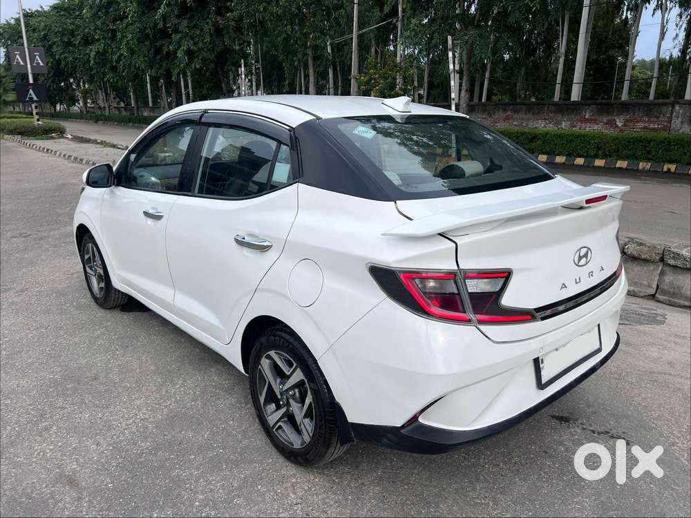 Hyundai Aura 1.0 Sx Plus Petrol, 2023, Cng & Hybrids